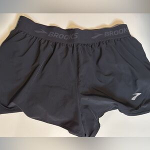 Brooks Running 3” Chaser Shorts Black Women’s Medium